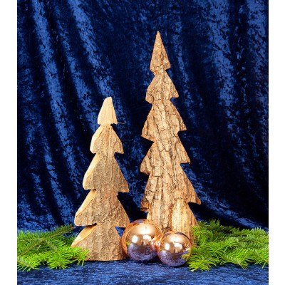 Juletræ med bark - flere størrelser